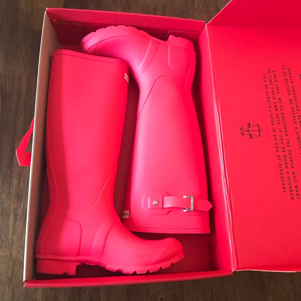 ***SOLD Women’s original tall hunter boots